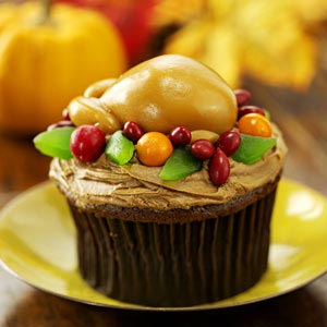 Now that turkey cupcake is almost too real to be believed. Still, I wonder how people achieve that.