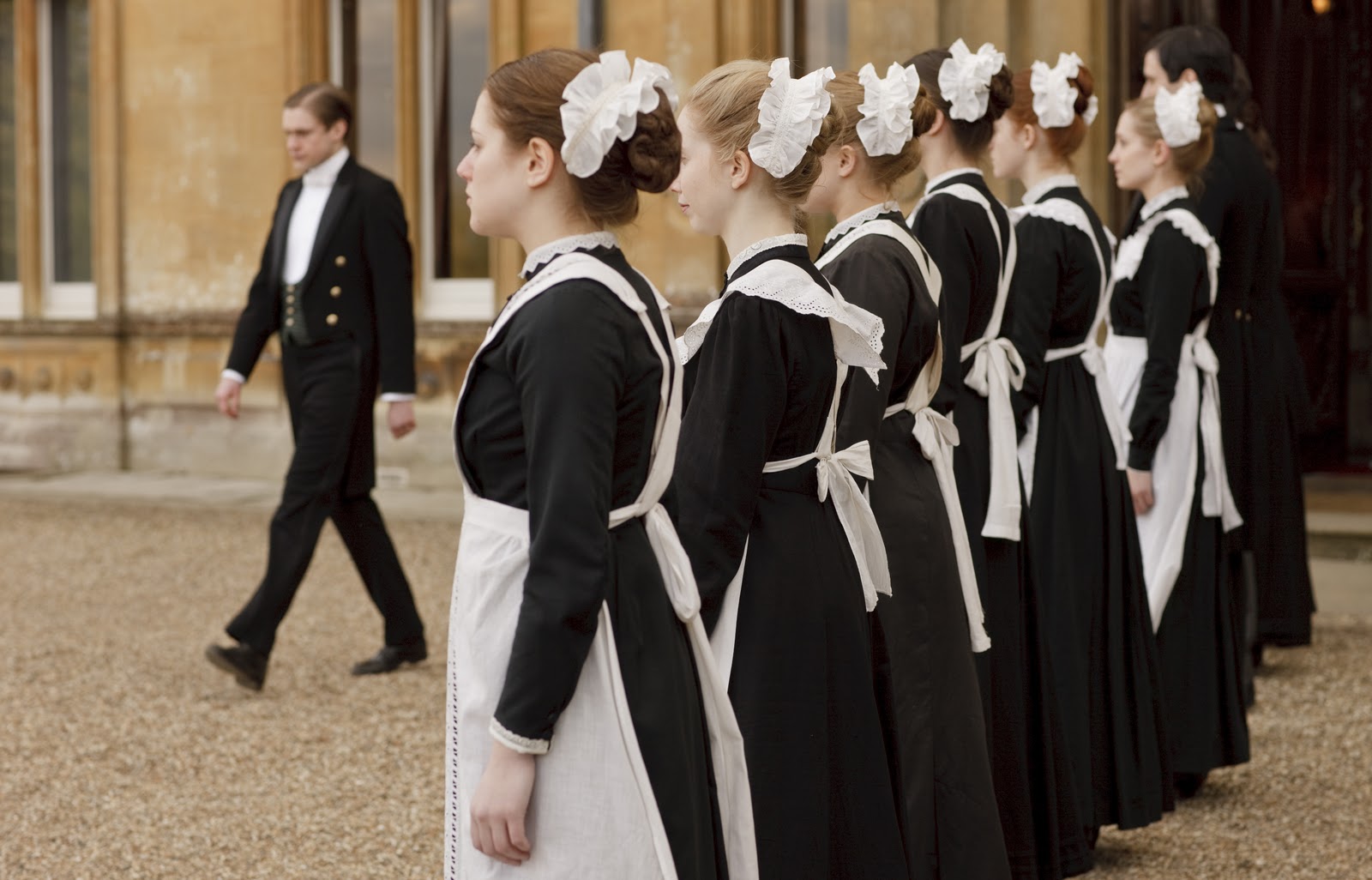 The Domestic Servants Of Downton Abbey Part 4 The Maids The Lone Girl In A Crowd 