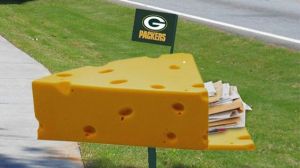 Then again, it's only fitting since their fans are called "Cheeseheads." So they have to come with a cheesy mailbox, too.