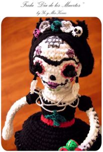 Well, that's a dead Frida amigurumi doll no doubt. But I think she's supposed to look more decomposed.