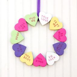sweetest-valentine-s-day-wreath-ever-crafts-seasonal-holiday-decor-valentines-day-ideas