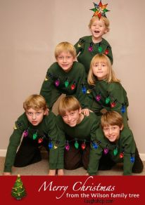 Awkward-Christmas-Family-Tree